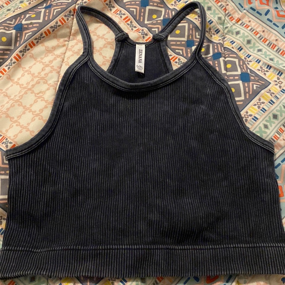 L/XL ZENANA ,Crop Top